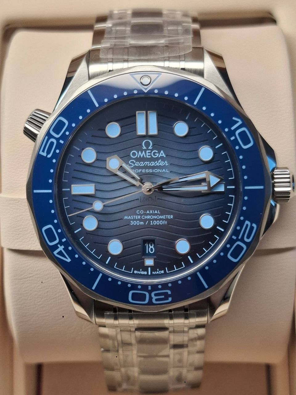 Omega Blue Seamaster Diver 210.30.42.20.03.003