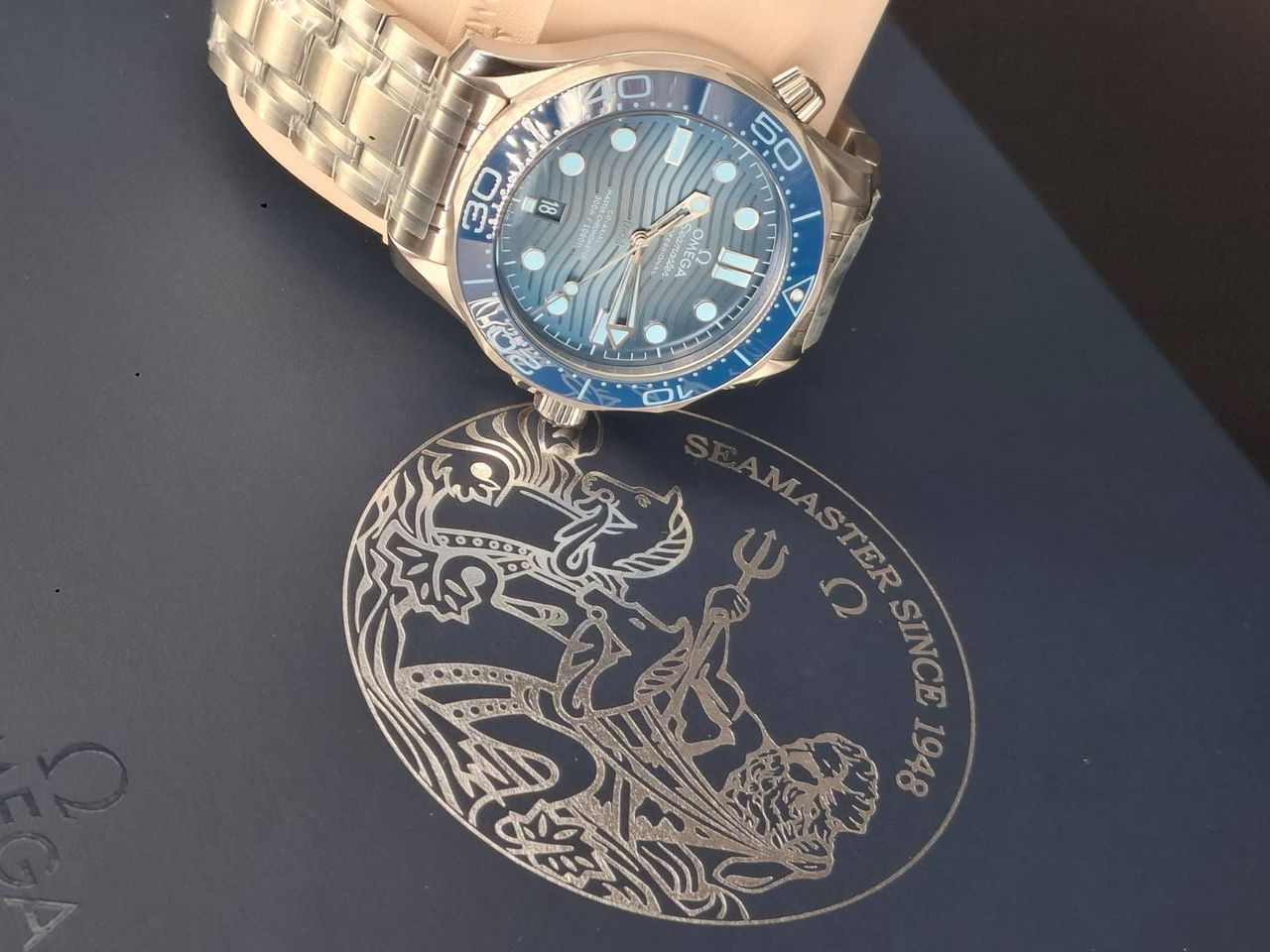 Omega Blue Seamaster Diver 210.30.42.20.03.003