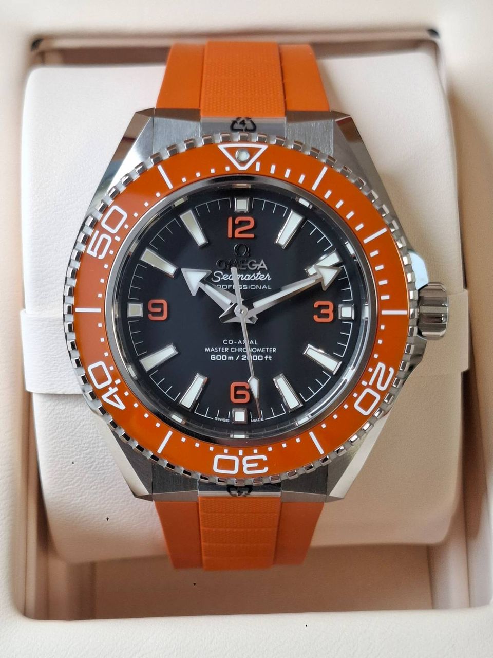 Omega Seamaster Planet Ocean 600 m 217.32.42.21.01.004